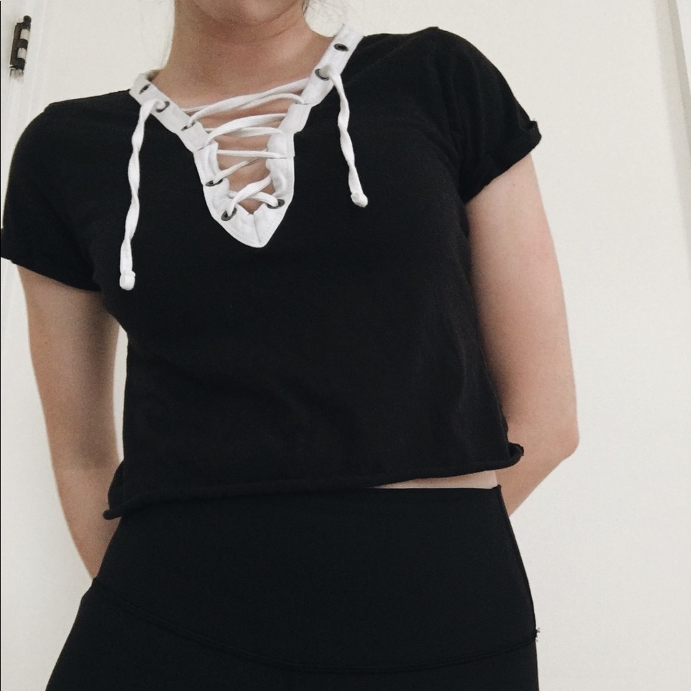 lace up cropped shirt